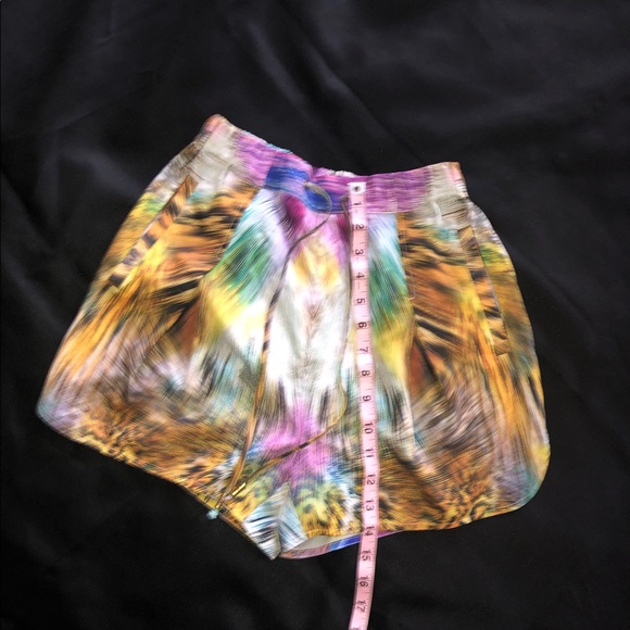Tiger Multi-Pattern Shorts - Picture 7 of 7